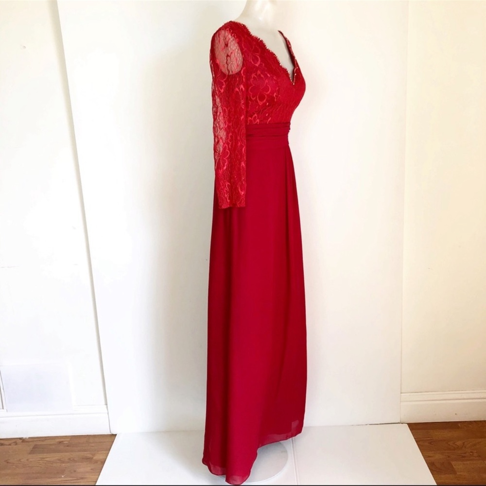 Elegant Red Long Sleeve Lace Dress - Picture 3 of 11